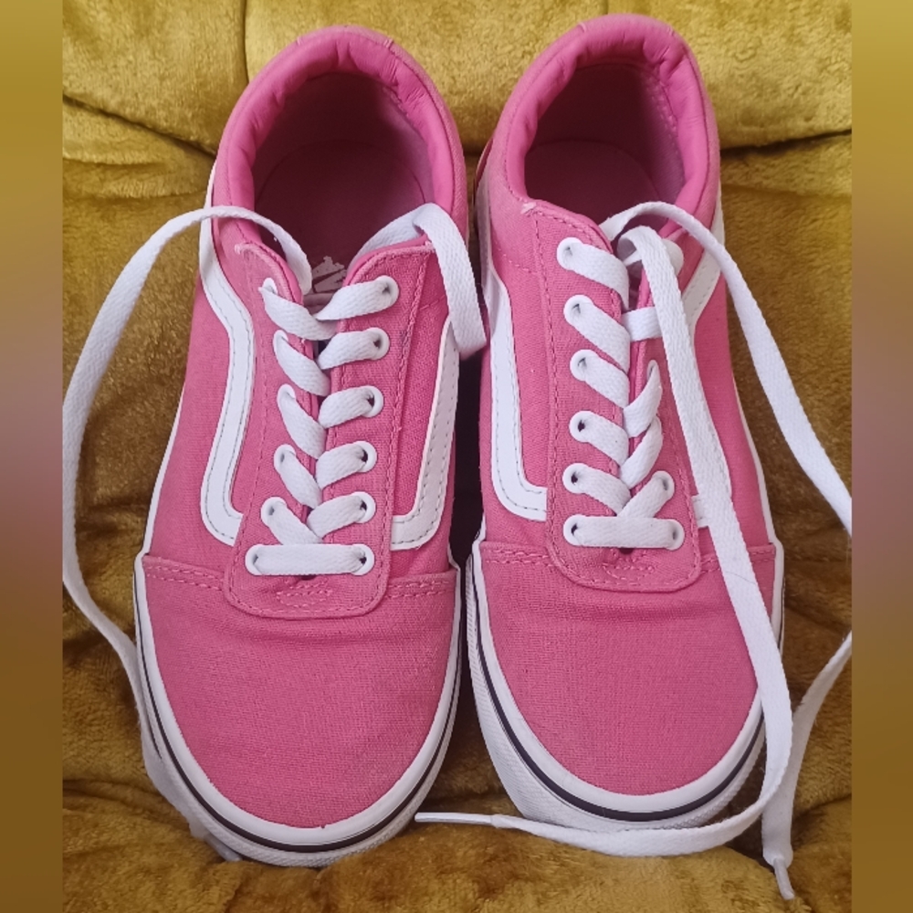 Girls Pink Vans